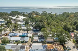 136 Parker Ave, Lanark Village, FL 32322 - Photo 7