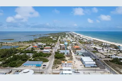 156 W Pine Ave, Saint George Island, FL 32328 - Photo 9