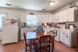 318 Earl King St, Apalachicola, FL 32320 - Photo 11