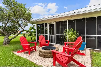 140 Pine St, Mexico Beach, FL 32456 - Photo 5