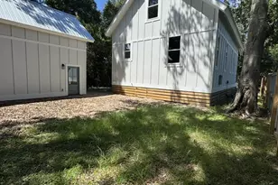 216 15th St, Apalachicola, FL 32320 - Photo 5