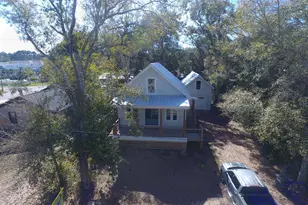 216 15th St, Apalachicola, FL 32320 - Photo 89