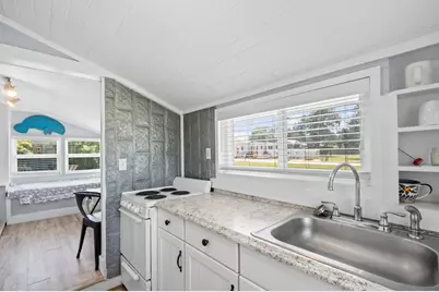 525 8th St, Port Saint Joe, FL 32456 - Photo 47