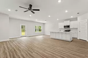 656 Norris Dr, Port Saint Joe, FL 32456 - Photo 9