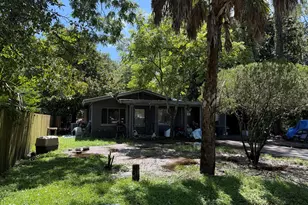 172 11th St, Apalachicola, FL 32320 - Photo 3