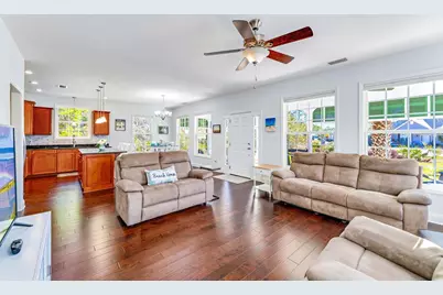 139 Las Brisas Way, Eastpoint, FL 32328 - Photo 9