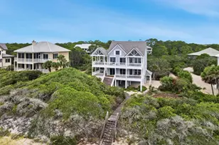 1620 Forsythia Ct, Saint George Island, FL 32328 - Photo 3