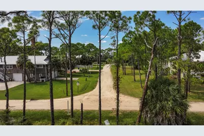 1028 Porter St, Saint George Island, FL 32328 - Photo 5