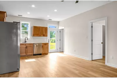 250 Winnie St, Wewahitchka, FL 32465 - Photo 7