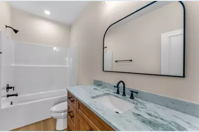 250 Winnie St, Wewahitchka, FL 32465 - Photo 11