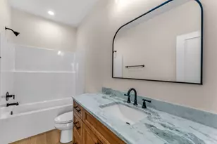 250 Winnie St, Wewahitchka, FL 32465 - Photo 11