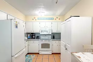 633 E Gorrie Dr, Saint George Island, FL 32328 - Photo 11