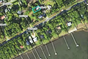 110 Franklin St, Carrabelle, FL 32323 - Photo 3