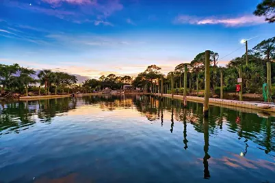 143 Iowa St, Carrabelle, FL 32323 - Photo 11