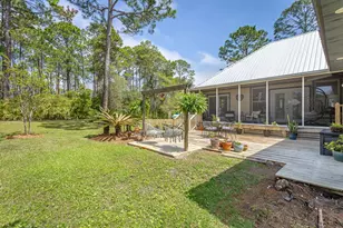 301 Sweet Bay Cir, Eastpoint, FL 32328 - Photo 41