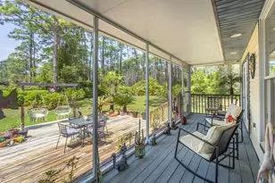 301 Sweet Bay Cir, Eastpoint, FL 32328 - Photo 39