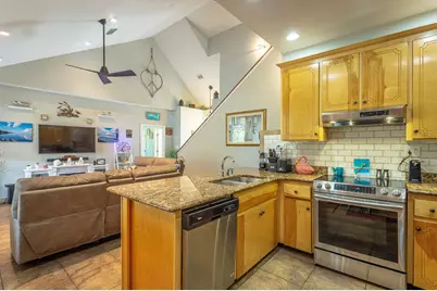 301 Sweet Bay Cir, Eastpoint, FL 32328 - Photo 15