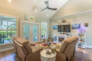 301 Sweet Bay Cir, Eastpoint, FL 32328 - Photo 11