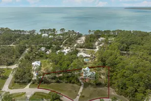 301 Sweet Bay Cir, Eastpoint, FL 32328 - Photo 3