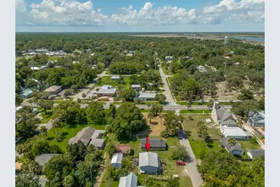 66 8th St, Apalachicola, FL 32320 - Photo 5