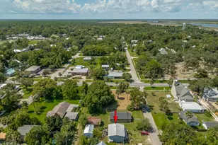 66 8th St, Apalachicola, FL 32320 - Photo 5