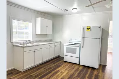 391 Byrd Parker Dr, Wewahitchka, FL 32465 - Photo 9