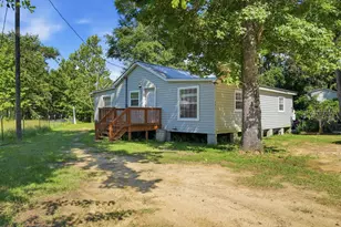 391 Byrd Parker Dr, Wewahitchka, FL 32465 - Photo 5