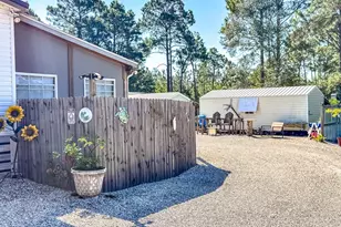 511 NE Ave H, Carrabelle, FL 32322 - Photo 39