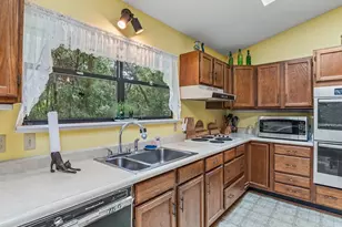 17 S Bay Shore Dr, Eastpoint, FL 32328 - Photo 31