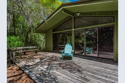 17 S Bay Shore Dr, Eastpoint, FL 32328 - Photo 5