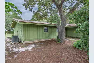 17 S Bay Shore Dr, Eastpoint, FL 32328 - Photo 3