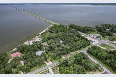 17 S Bay Shore Dr, Eastpoint, FL 32328 - Photo 17