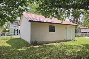 1007 Monument Ave, Port Saint Joe, FL 32456 - Photo 11