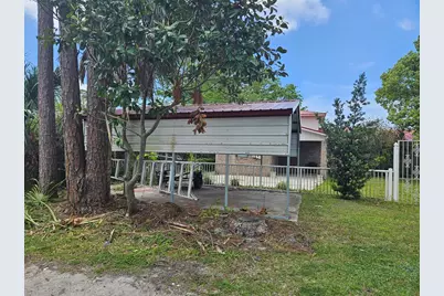 1007 Monument Ave, Port Saint Joe, FL 32456 - Photo 13