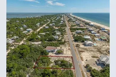 757 W Gulf Beach Dr, Saint George Island, FL 32328 - Photo 3