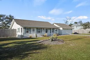 229 Balboa St, Port Saint Joe, FL 32456 - Photo 5