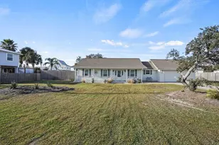229 Balboa St, Port Saint Joe, FL 32456 - Photo 5