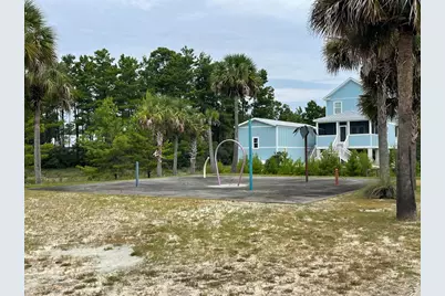 1589 Sandpiper Dr, Carrabelle, FL 32322 - Photo 11