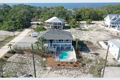 701 E Gulf Beach Dr, Saint George Island, FL 32328 - Photo 9