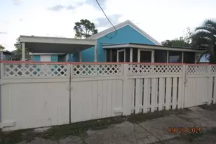 24 Parker Ave, Carrabelle, FL 32322 - Photo 3