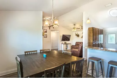 300 Blue Heron Dr, Eastpoint, FL 32328 - Photo 9