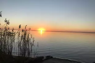 215 N Bayshore Dr, Eastpoint, FL 32328 - Photo 13