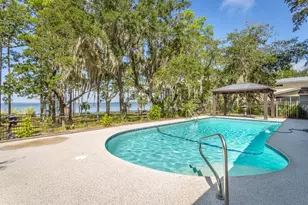 215 N Bayshore Dr, Eastpoint, FL 32328 - Photo 47