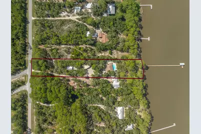 215 N Bay Shore Dr, Eastpoint, FL 32328 - Photo 3