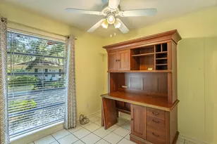 215 N Bayshore Dr, Eastpoint, FL 32328 - Photo 39