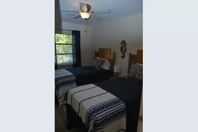 215 N Bay Shore Dr, Eastpoint, FL 32328 - Photo 37