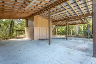 215 N Bayshore Dr, Eastpoint, FL 32328 - Photo 57