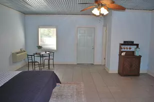 215 N Bayshore Dr, Eastpoint, FL 32328 - Photo 45