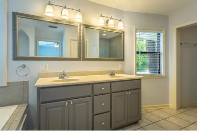 215 N Bay Shore Dr, Eastpoint, FL 32328 - Photo 37