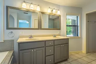 215 N Bayshore Dr, Eastpoint, FL 32328 - Photo 37